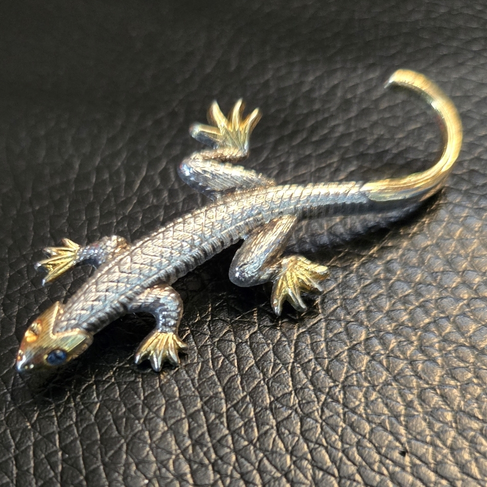 Vintage Elegant Silver and Gold Tone Lizard Brooch